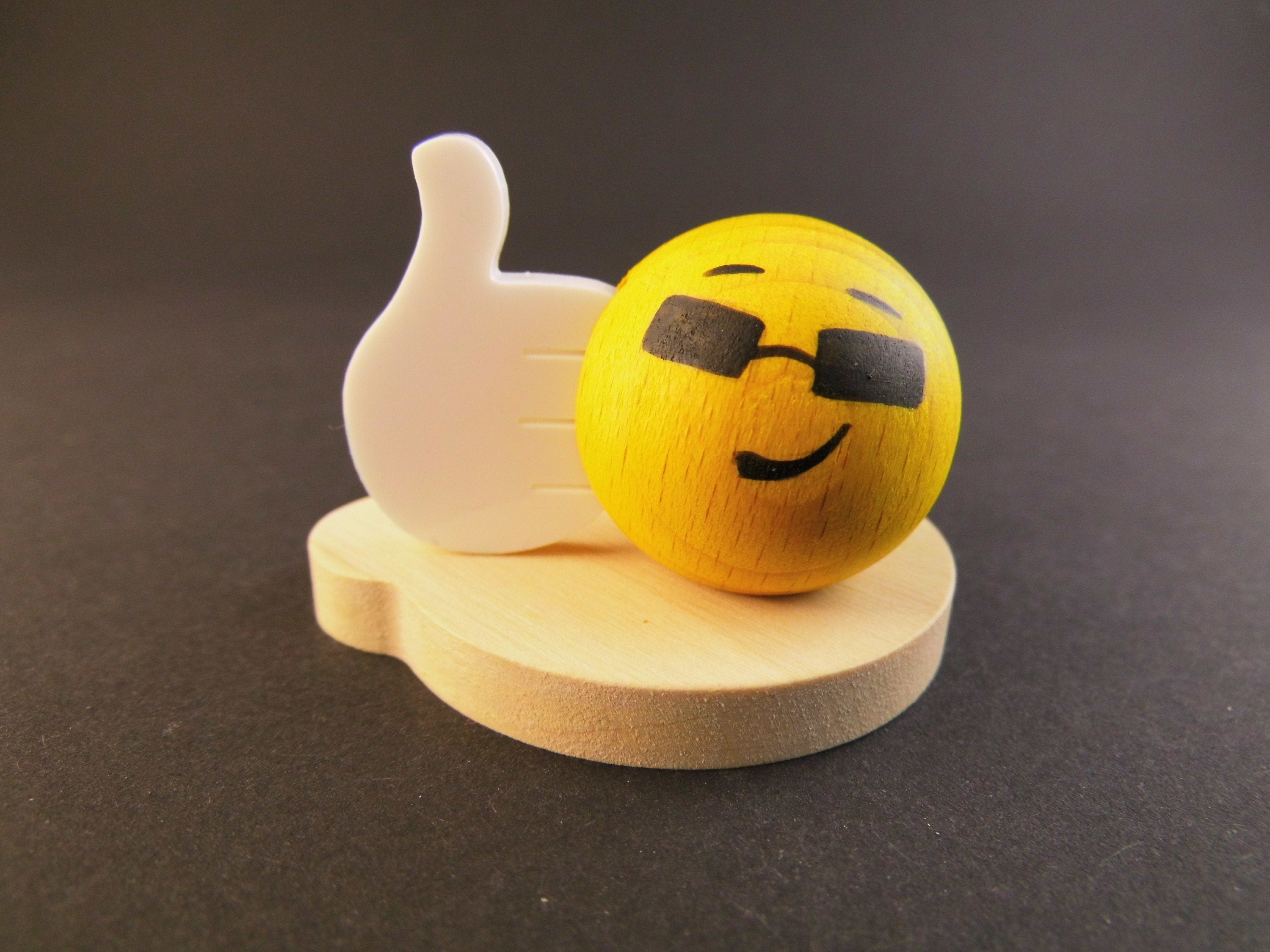 Miniatur Figur Holz "Smilinka" Gut gemacht Sammelfigur